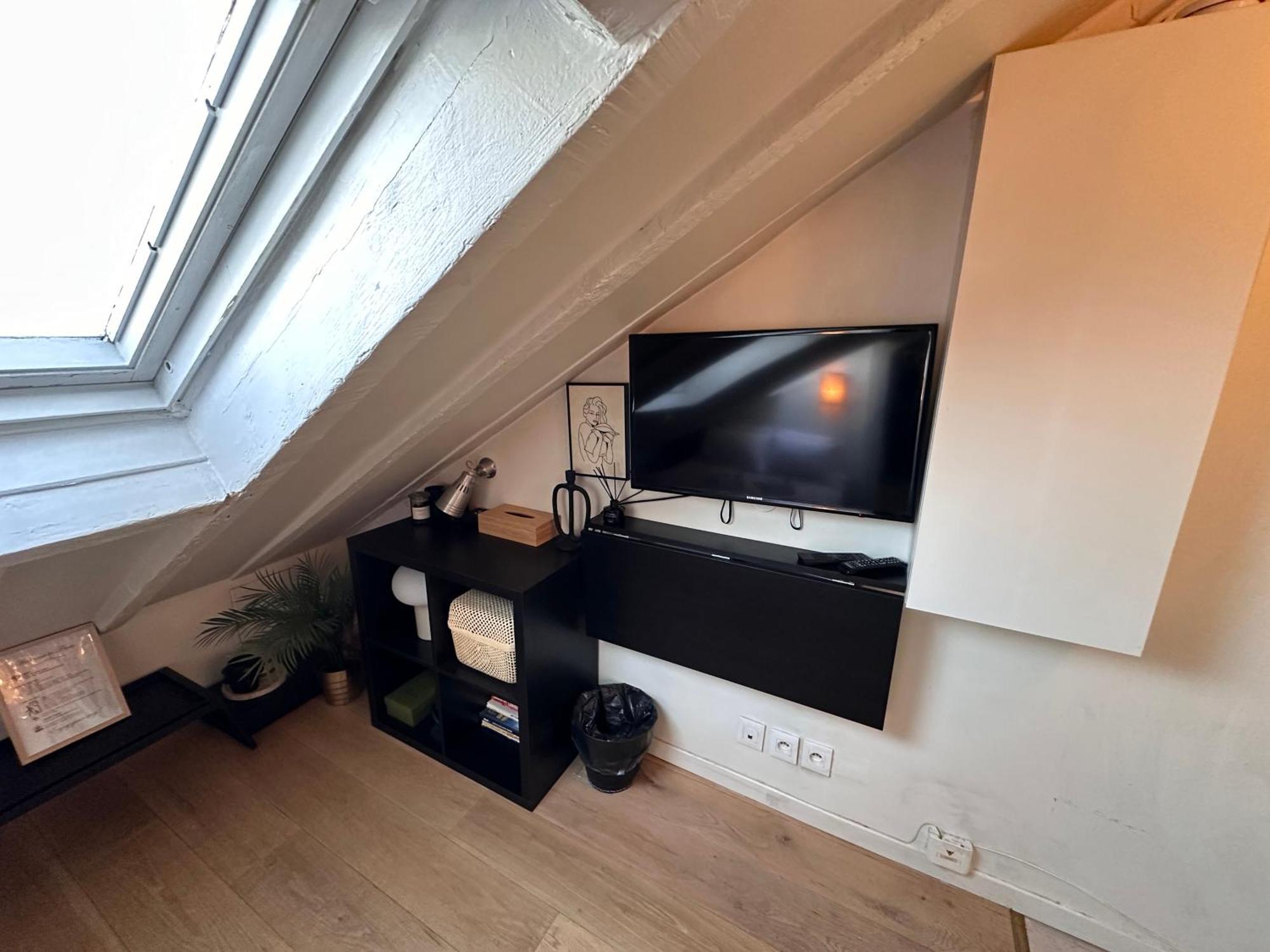 Marais Rooftop Studio - Metro Filles Du Calvaire Apartment Paris Ngoại thất bức ảnh