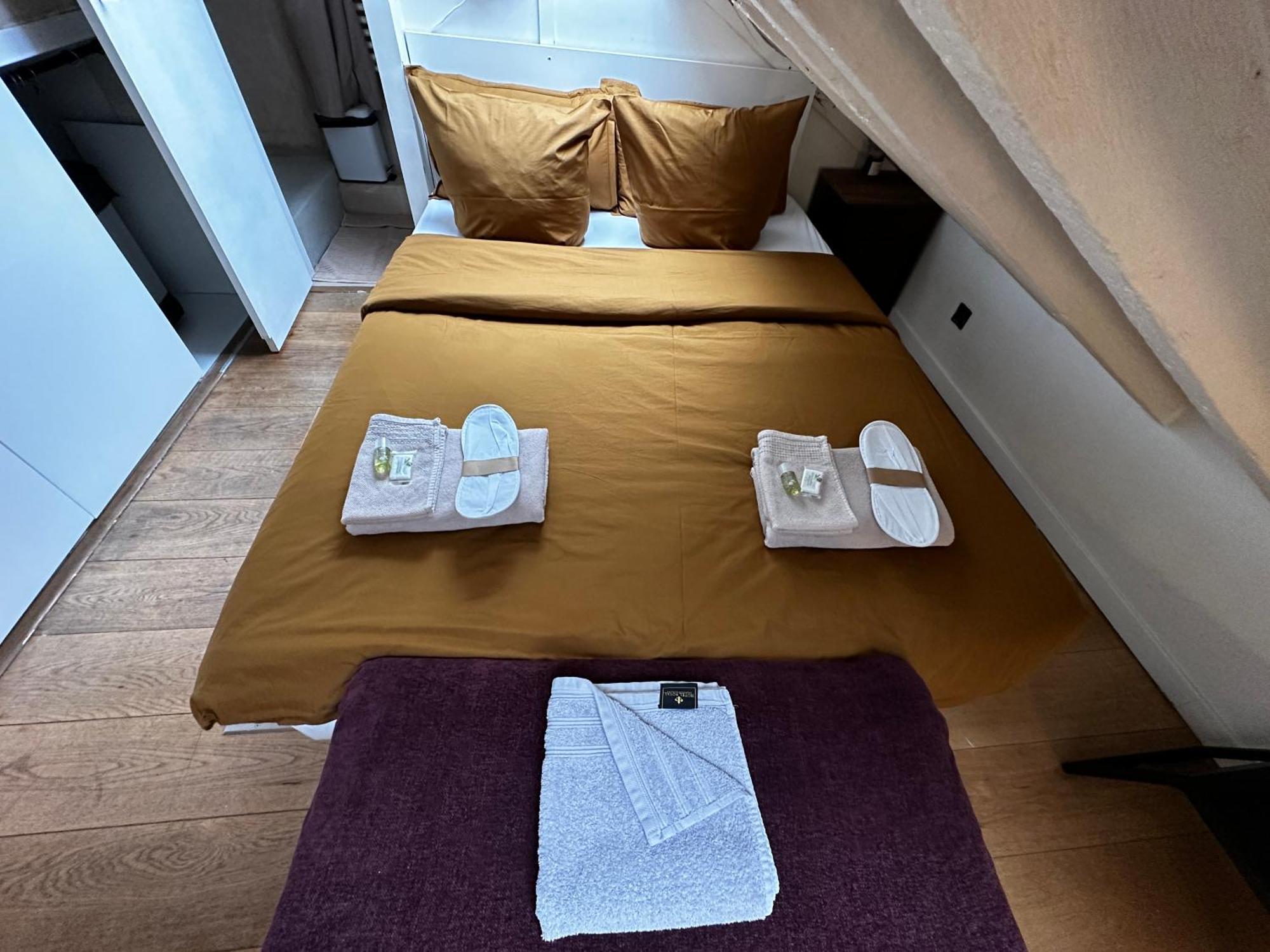 Marais Rooftop Studio - Metro Filles Du Calvaire Apartment Paris Ngoại thất bức ảnh